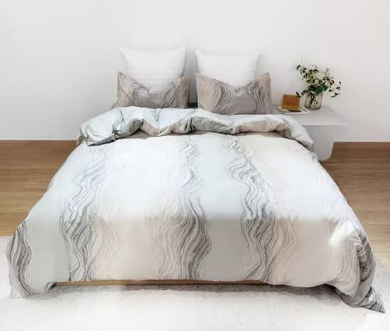 BED LINING - Image 1